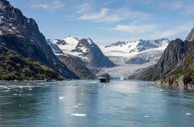 En el Estrecho del Príncipe Christian
