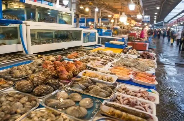 Sokcho Tourist & Fishery Market