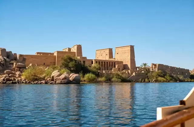 El templo de Filae en barco