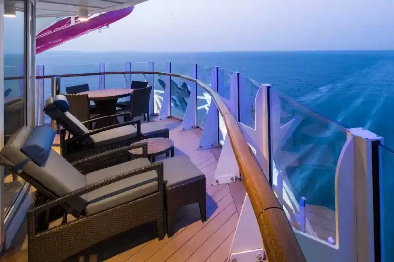 Suite AquaTheater con gran balcón – 2 habitaciones