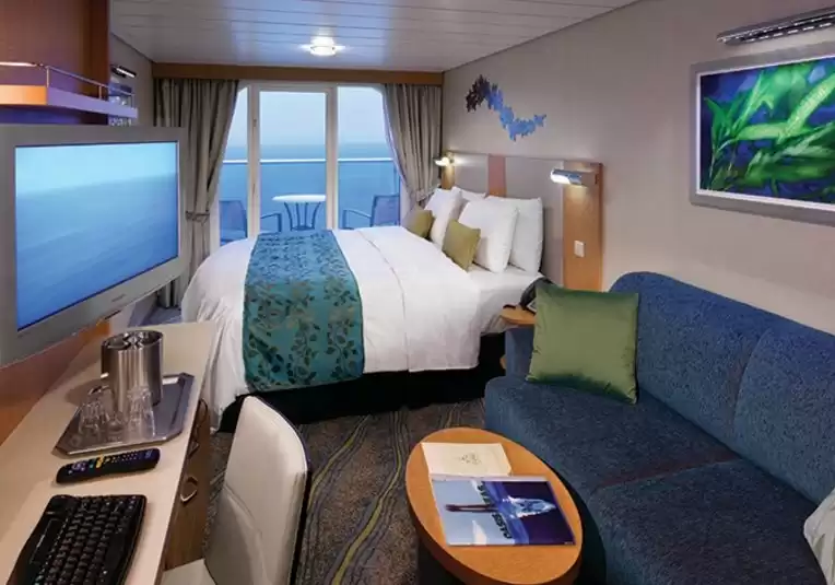 Cabina comunicada con vista al mar y balcón