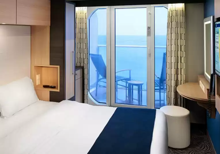 Cabina estudio con vista al mar y balcón